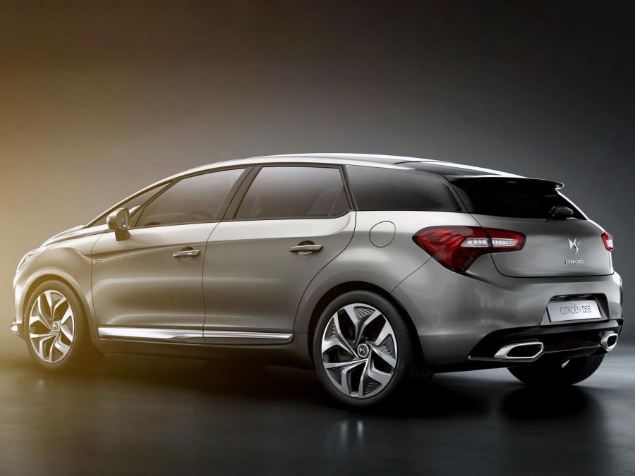  Citroen DS5 HYbrid4 2011 года  (фото 19 из 23)
